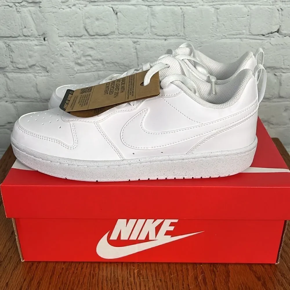 NEW Nike Unisex White Borough Low 2 Casual Sneaker - Big Kid 7Y | fits Women 8.5